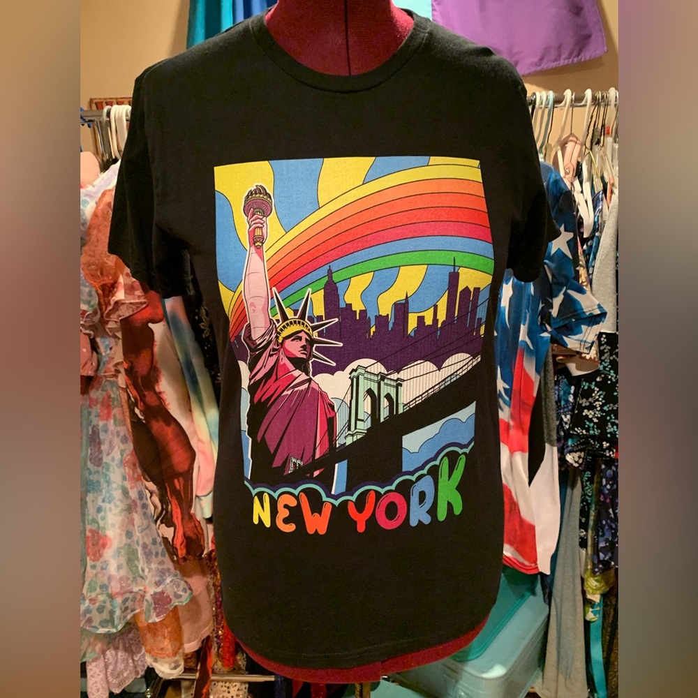Vintage Pop Art Rainbow NYC t-shirt